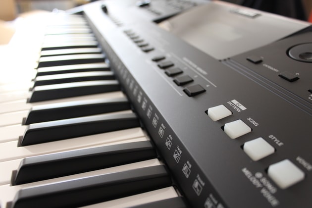 Yamaha PSR-E453