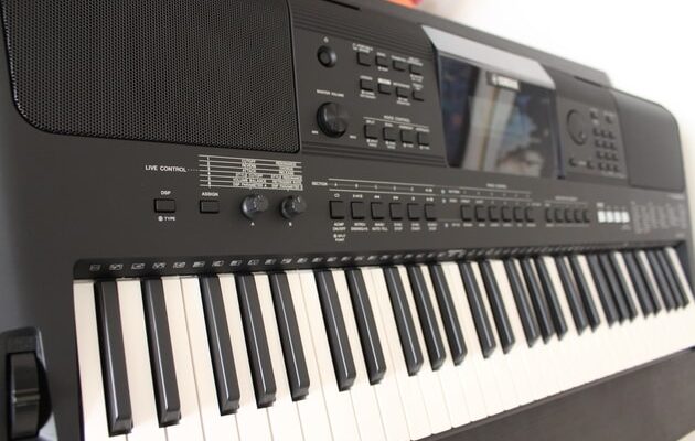 Yamaha PSR-E453 Instrument