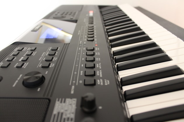 Yamaha PSR-E453 Instrument