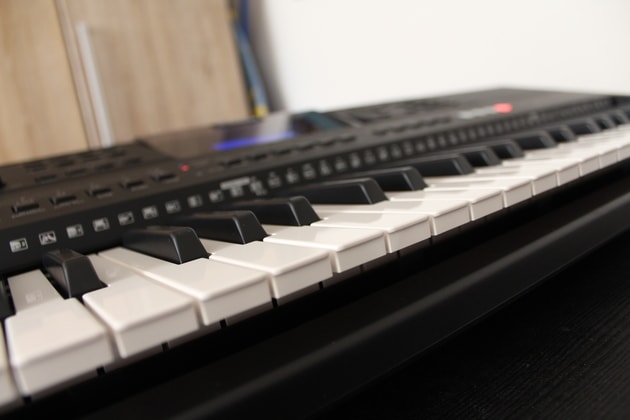 Yamaha PSR-E453 Tasten