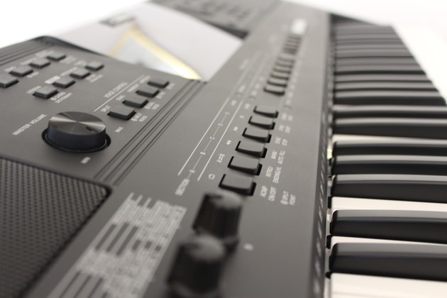 Yamaha PSR-E453 als Top-Empfehlung-min