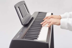 Roland FP-10 Digital Piano Instrument